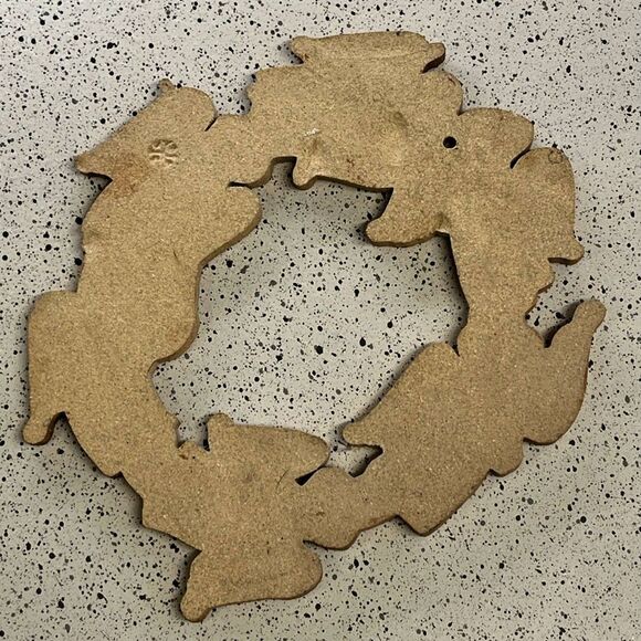 St. Andrews Abbey Handmade Ceramic Angel Wreath - Picture 6 of 7